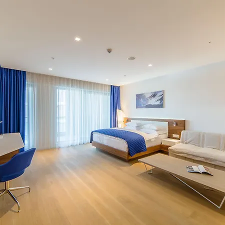 Adria Hotel 4*